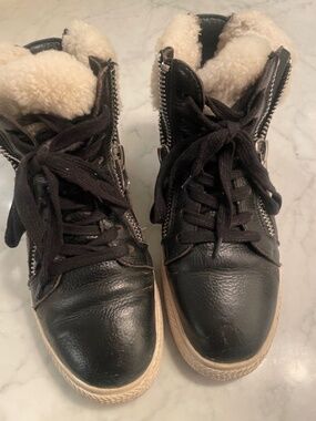 UGG Uggs Leather Shearling Sneakers Black